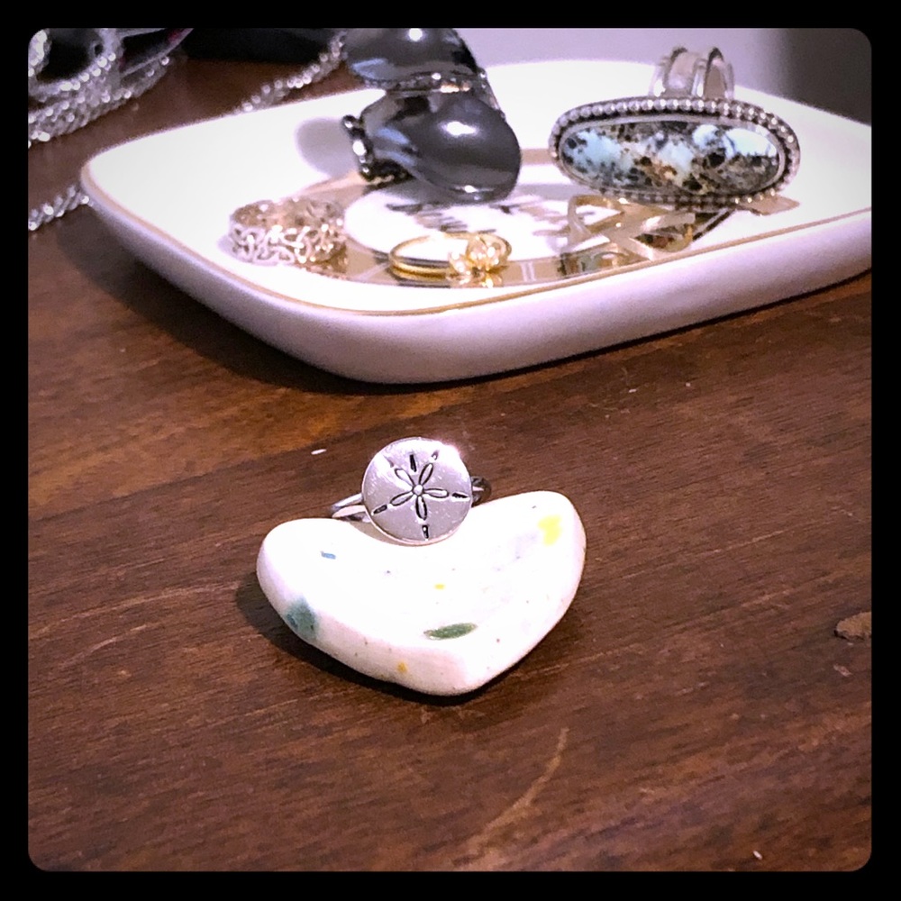 Sand dollar ring